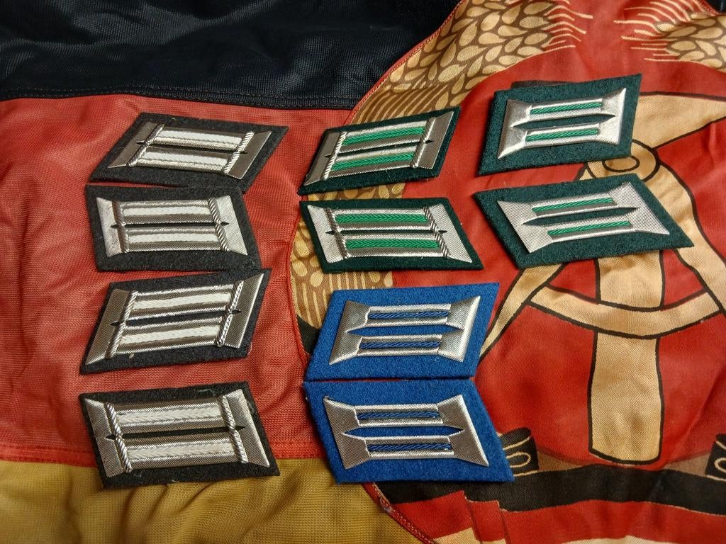 Insignes de col Ddr Nva., Collections, Objets militaires | Général, Enlèvement ou Envoi