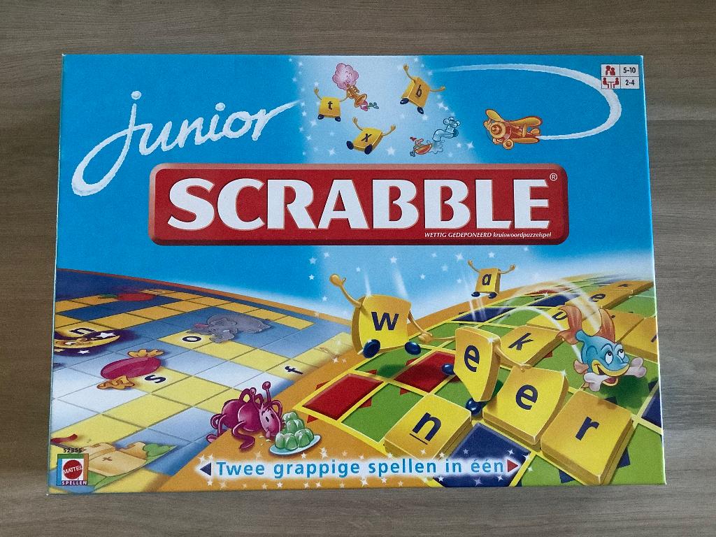 Gezelschapsspel Scrabble Junior, Ophalen of Verzenden, Zo goed als nieuw