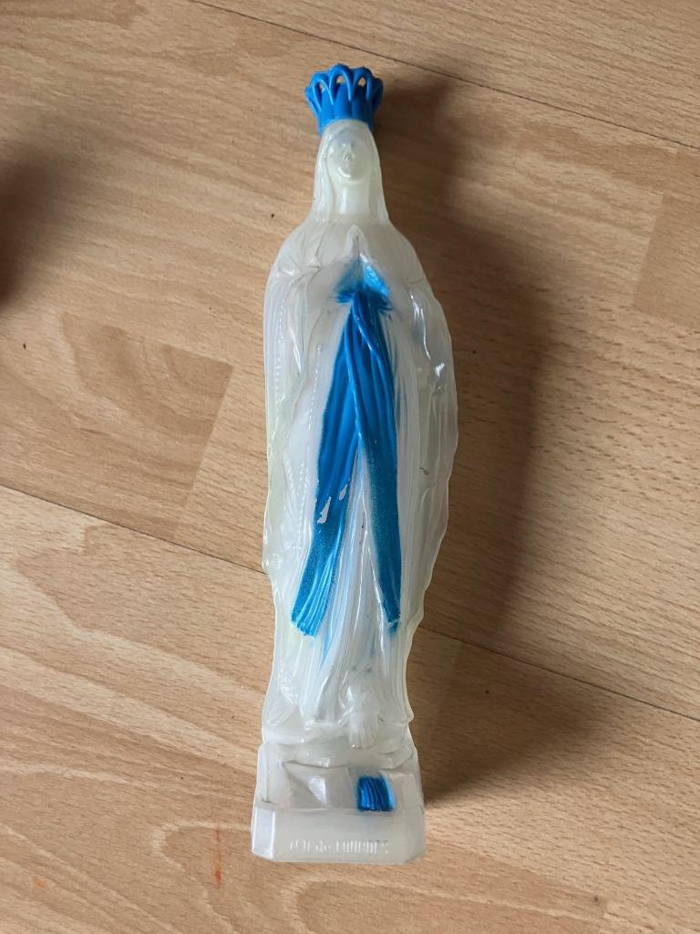 Plastic beeldje van de Heilige Maagd Maria – Lourdes, Ophalen of Verzenden, Zo goed als nieuw, Beeld(je), Christendom | Katholiek