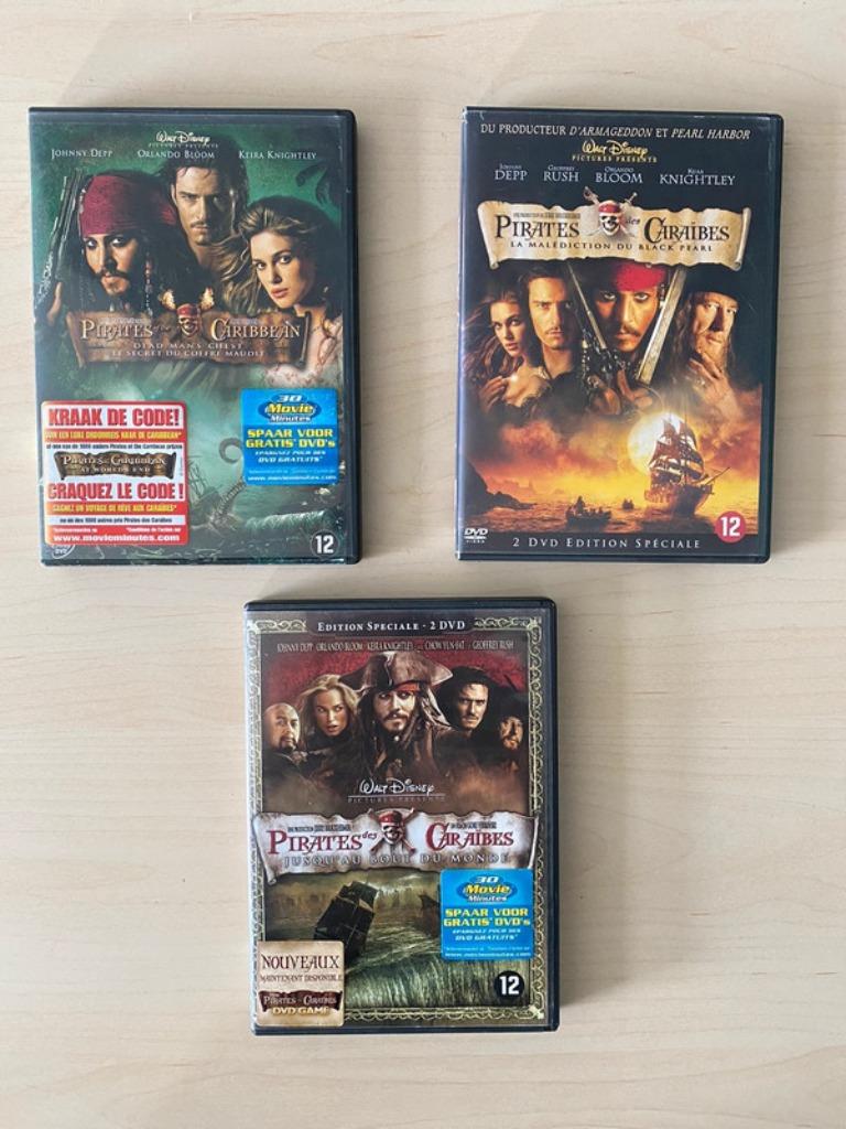 DVD Pirates des Caraïbes 1,2&3, À partir de 12 ans, Enlèvement ou Envoi, Comme neuf