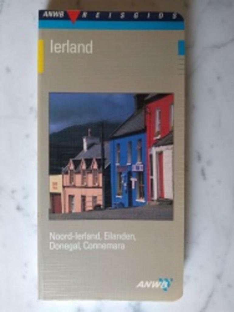 ANWB Ierland 1994 Jean Brandts|ANWB reisgids 9018004154, Enlèvement ou Envoi, Comme neuf, Zie beschrijving
