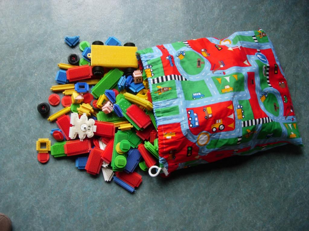 Verzameling noppers, Kinderen en Baby's, Speelgoed | Bouwstenen, Gebruikt, Nopper, Ophalen of Verzenden