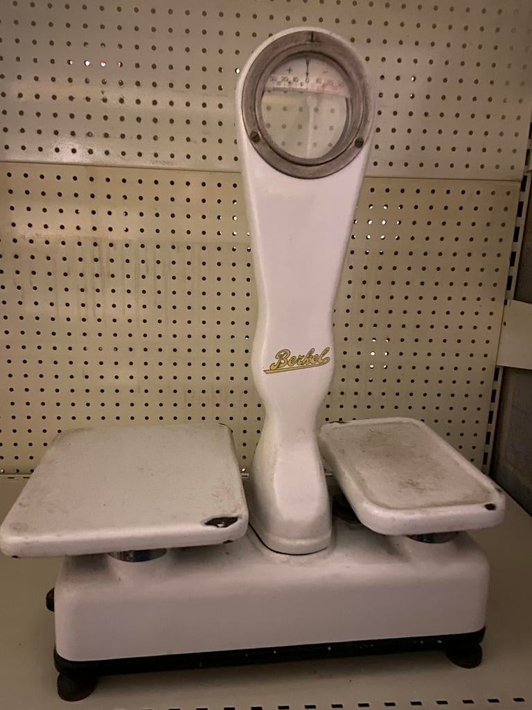 Petite balance berkel collection, Antiquités & Art, Antiquités | Outils & Instruments, Enlèvement