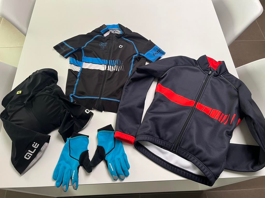 Vêtements de cyclisme, Enlèvement ou Envoi, Comme neuf, Garçon ou Fille, Vêtements de sport ou Maillots de bain