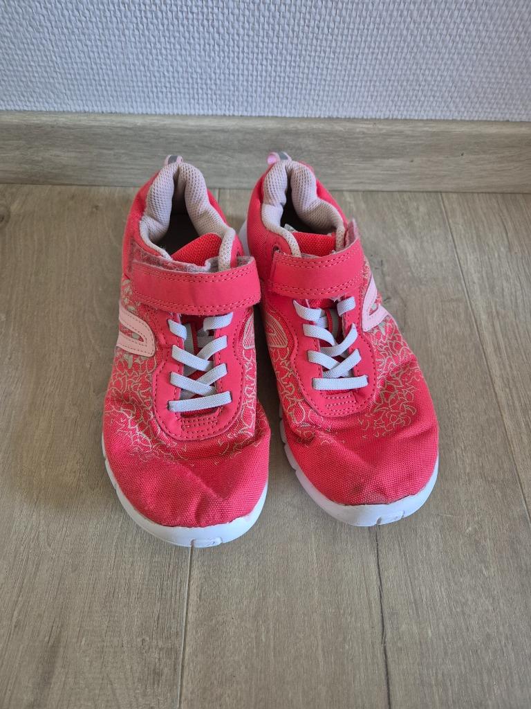 Sneakers roses (filles, taille 34, Decathlon 'Newfeel'), Enlèvement ou Envoi, Decathlon, Utilisé, Chaussures de sport