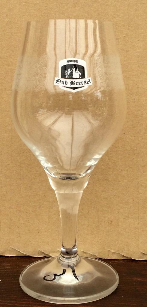 bier brouwerij glas Oud Beersel  zwart witte tekst op voet, Verzamelen, Ophalen of Verzenden, Zo goed als nieuw