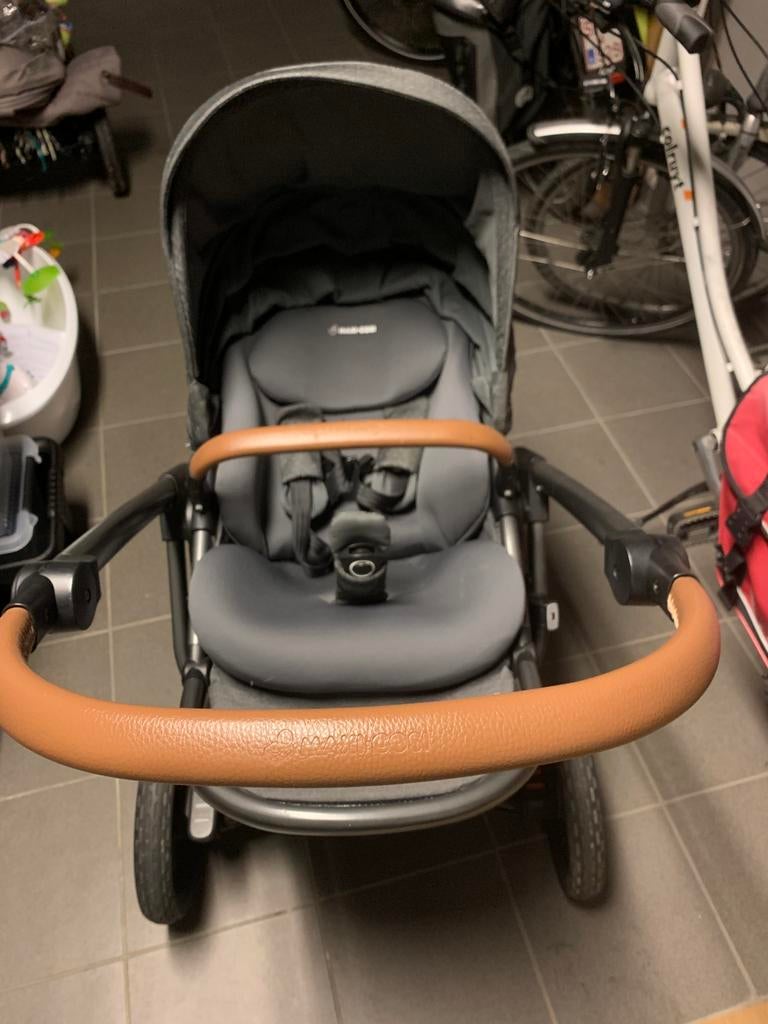 Grijze buggy Maxi Cosi met toebehoren, Ophalen, Gebruikt, Maxi-Cosi, Voetenzak