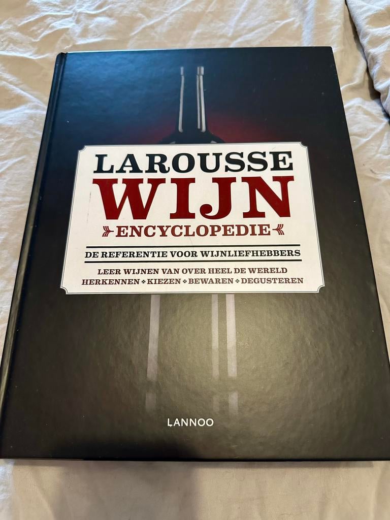 Larousse wijnencyclopedie, Boeken, Hobby en Vrije tijd, Zo goed als nieuw, Overige onderwerpen, Ophalen of Verzenden