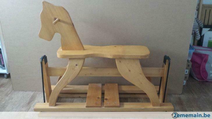 Cheval à bascule en bois, Utilisé