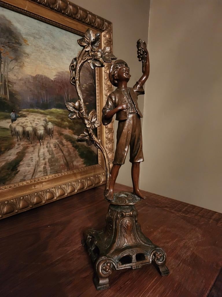 Zeer mooi antiek bronzen beeldje, 36cm in goede staat., Enlèvement