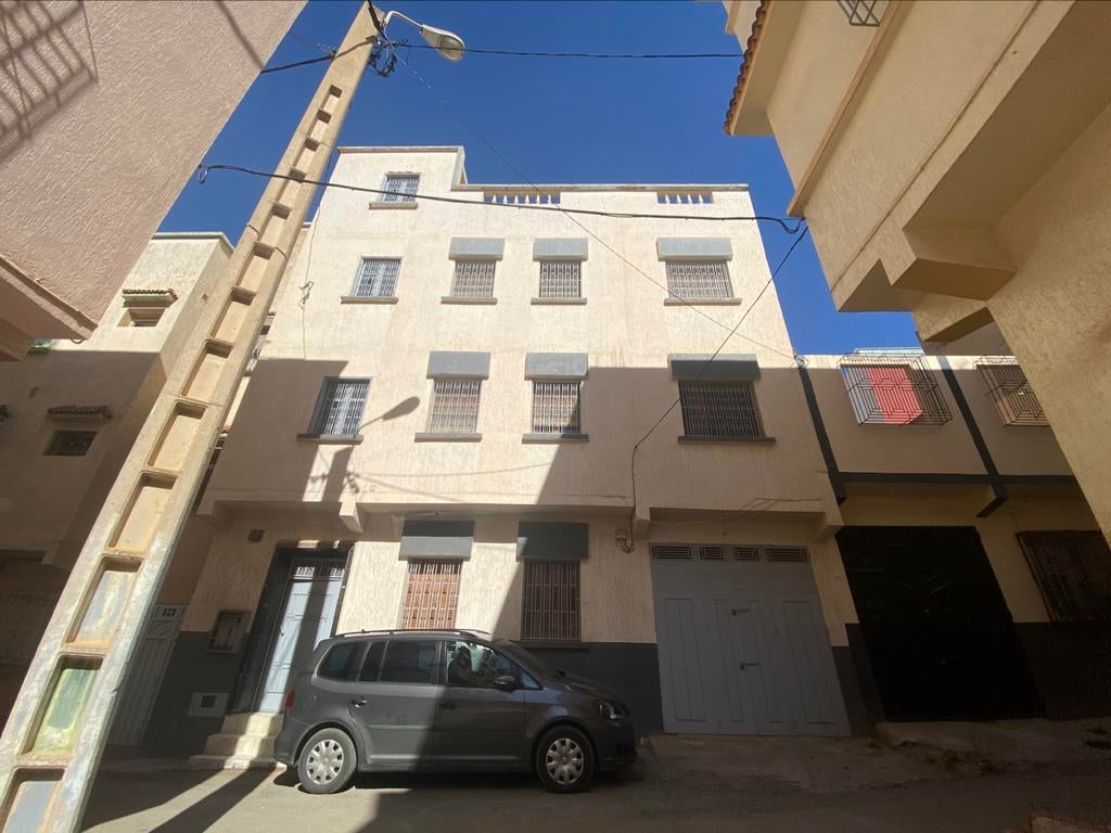 Ruime woning in Meknes (Wijk El Wifak), Immo, Meknes, Woonhuis, 400 m², Buiten Europa
