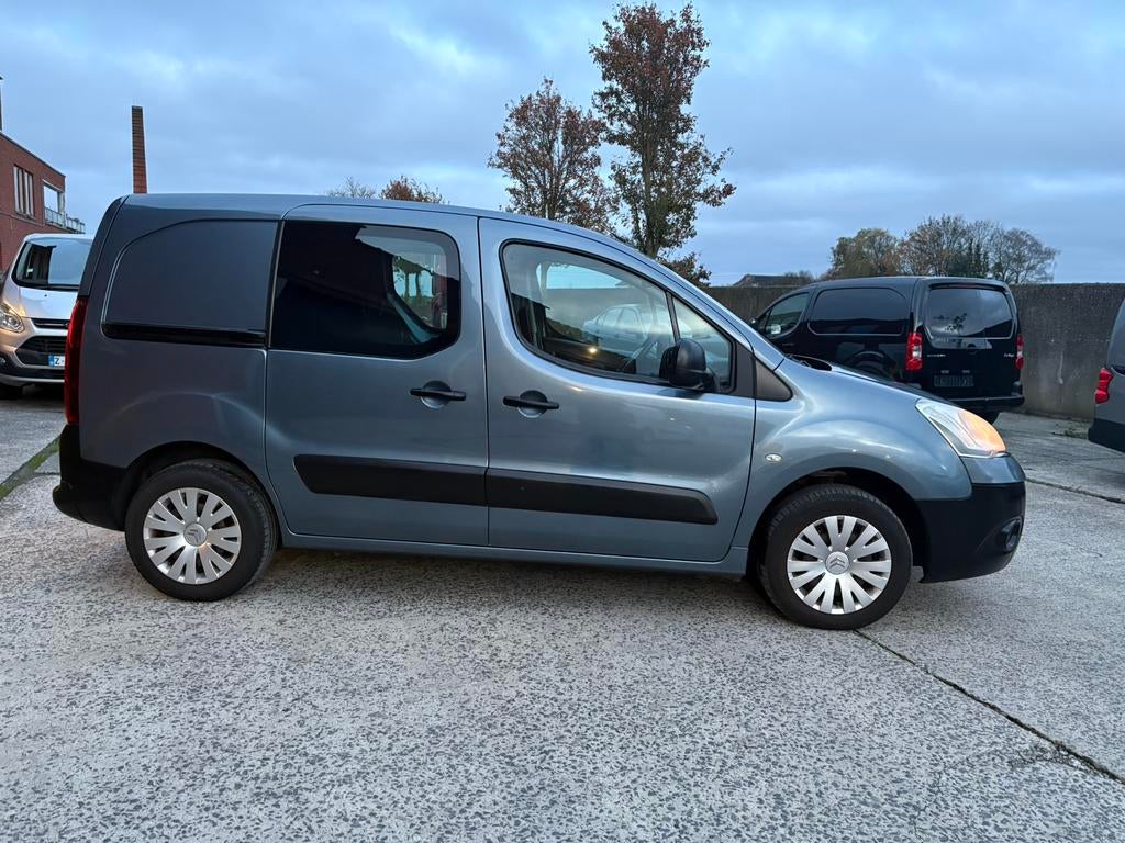Citroën Berlingo 3 places essence ! ! !, Euro 5, Achat, Entreprise, 5 portes
