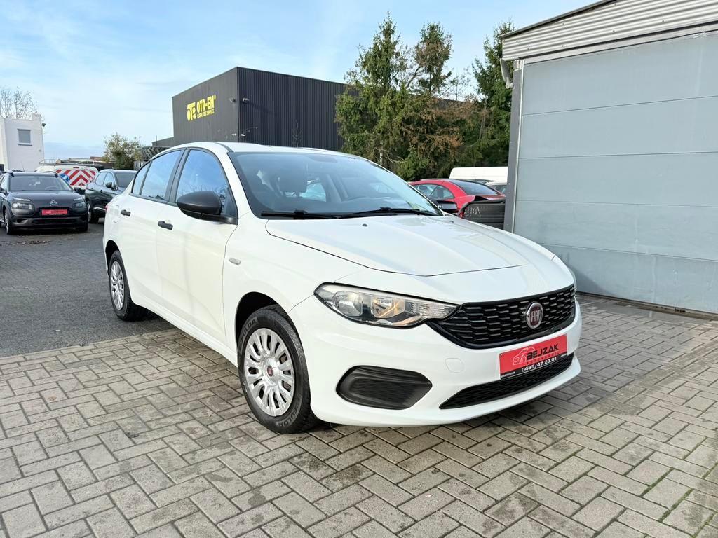 Fiat Tipo 1.4 Benzine – 1ste eigenaar – 08/2017, Achat, Entreprise, Air conditionné, Essence