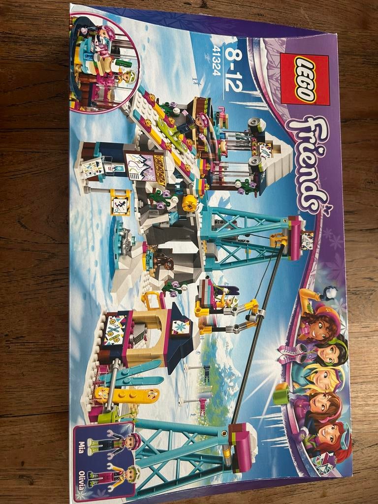 Lego friends Wintersport skilift nummer 41324, Ophalen of Verzenden, Gebruikt, Complete set, Lego