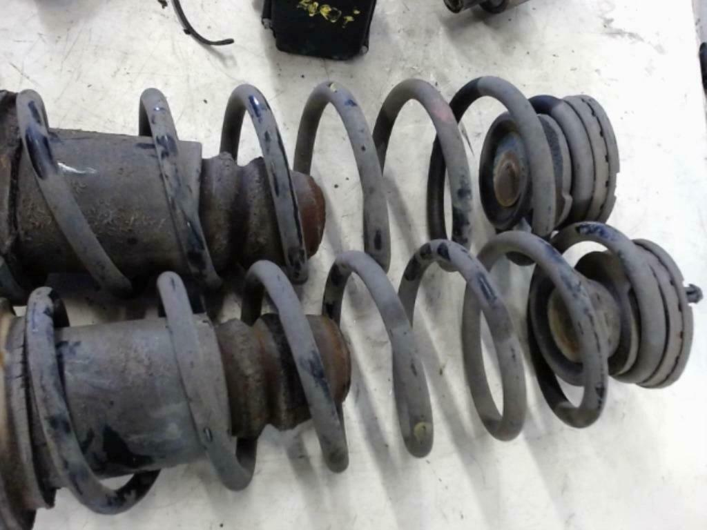 Ressort  amortisseur  arriere  PEUGEOT BIPPER, Autos : Pièces & Accessoires, Carrosserie & Tôlerie, Haillon arrière, Peugeot, Avant