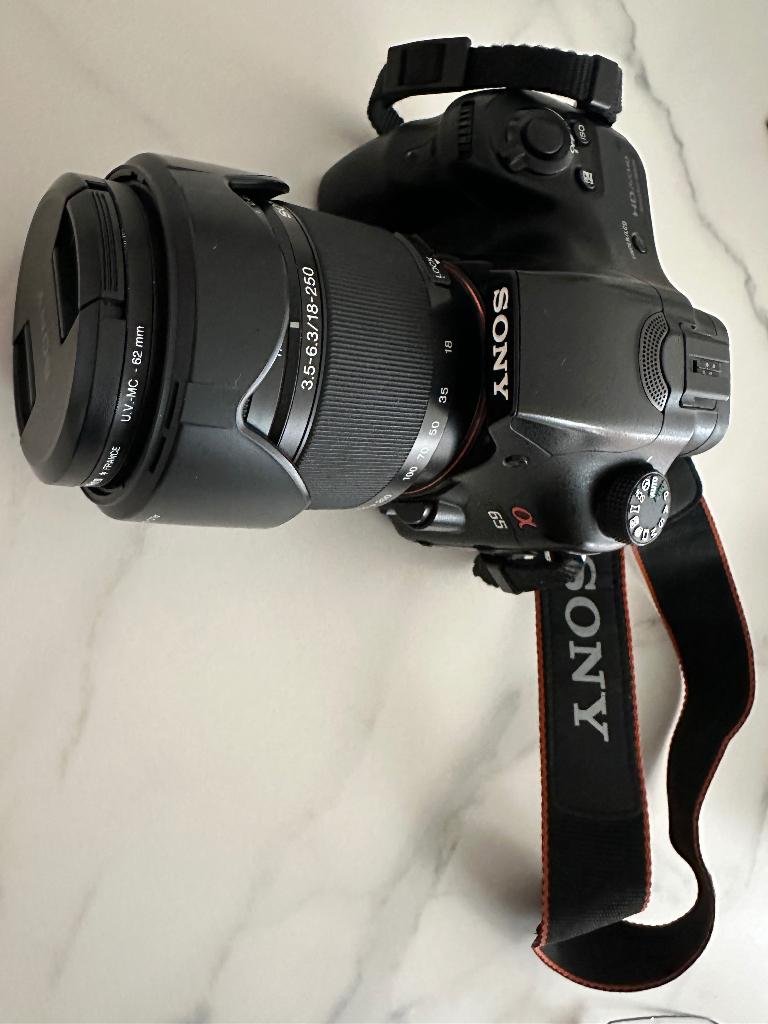 Fototoestel SONY A65V + zoomlens 18-250 mm, Sans zoom optique, Enlèvement, Utilisé, Sony