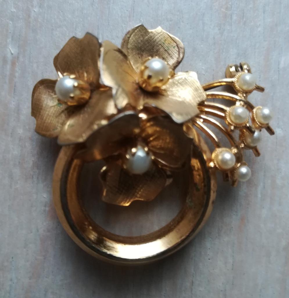 Broche décor floral, Handtassen en Accessoires, Broches, Ophalen, Overige materialen, Minder dan 4 cm, Zo goed als nieuw