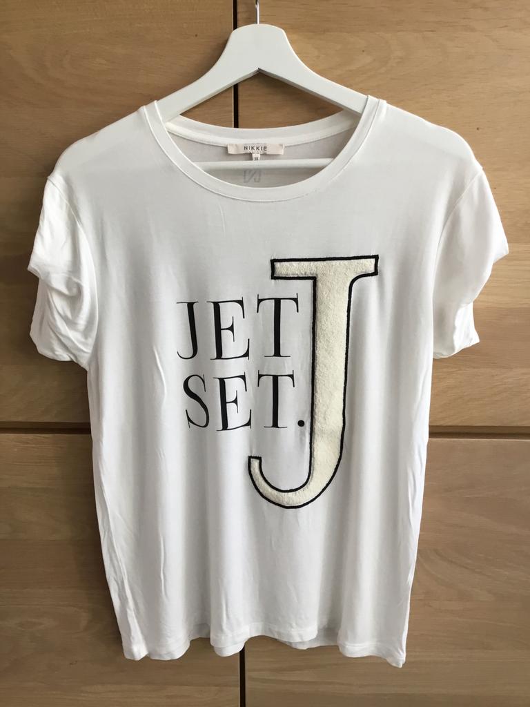 T-shirt NIKKIE, Maat 38/40 (M), Wit, Ophalen of Verzenden, Zo goed als nieuw