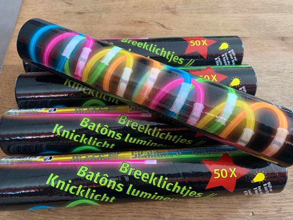 5 x 50 bracelets lumineux phosphorescents, Enlèvement, Comme neuf