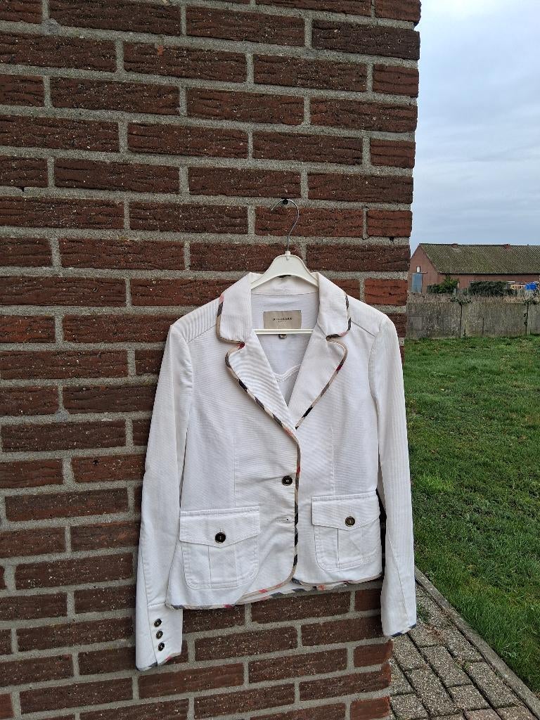 Dames jas Burberry Mt38, Kleding | Dames, Maat 38/40 (M), Wit, Ophalen of Verzenden, Zo goed als nieuw