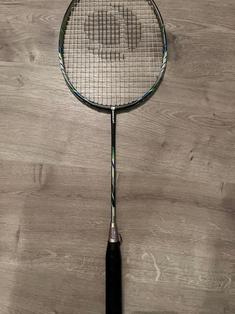 Badmintonracket Artengo, Sport en Fitness, Ophalen of Verzenden, Zo goed als nieuw, Racket(s)