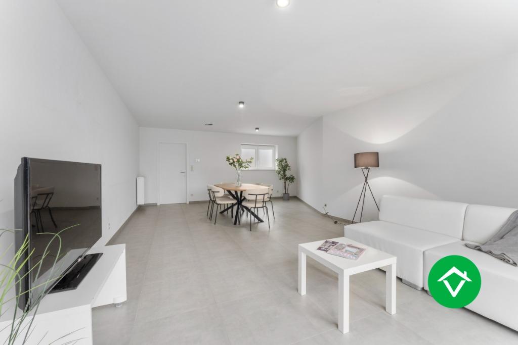 Totaal vernieuwde woning in Koekelare, Immo, 200 tot 500 m², Tussenwoning, Koekelare, 3 kamers