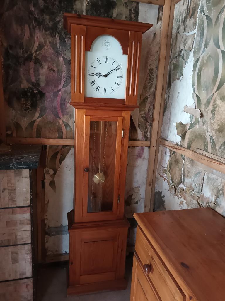 Horloge permanente, Enlèvement