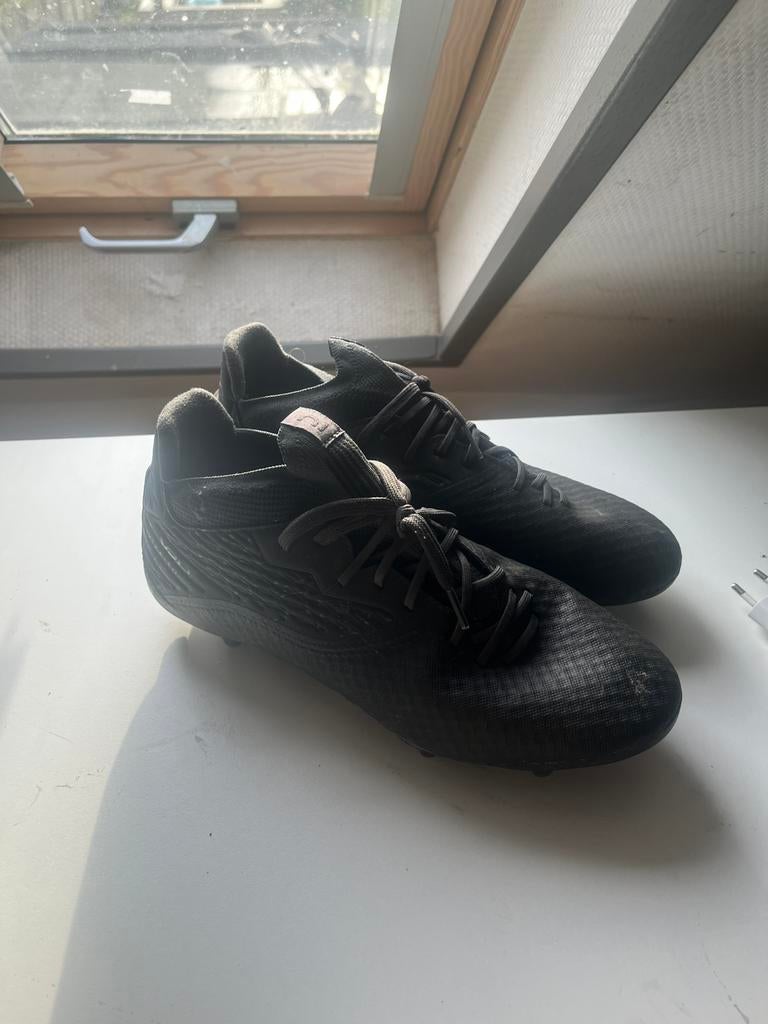 Kipsta voetballen schoenen, Ophalen, Zo goed als nieuw, Schoenen
