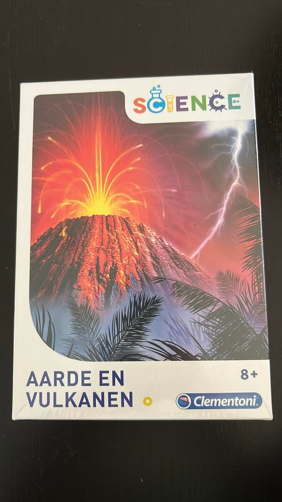 Aarde en vulkanen Clementoni 8+ nieuw, Kinderen en Baby's, Speelgoed | Educatief en Creatief, Ophalen, Nieuw, Ontdekken