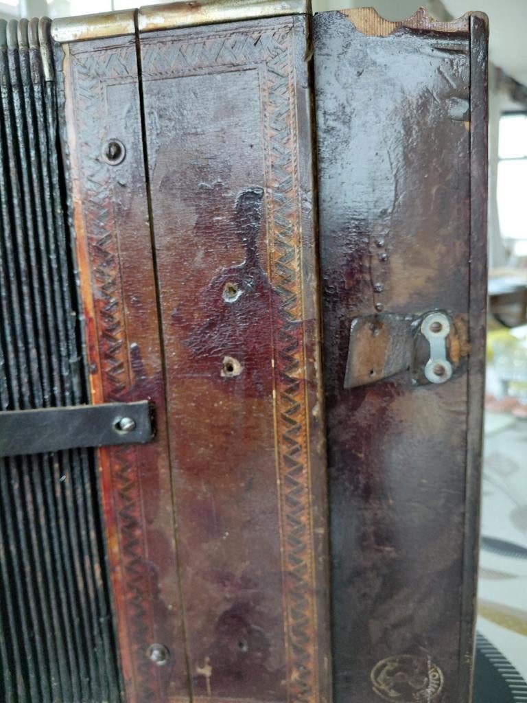 Accordeon diatonisch, Ophalen