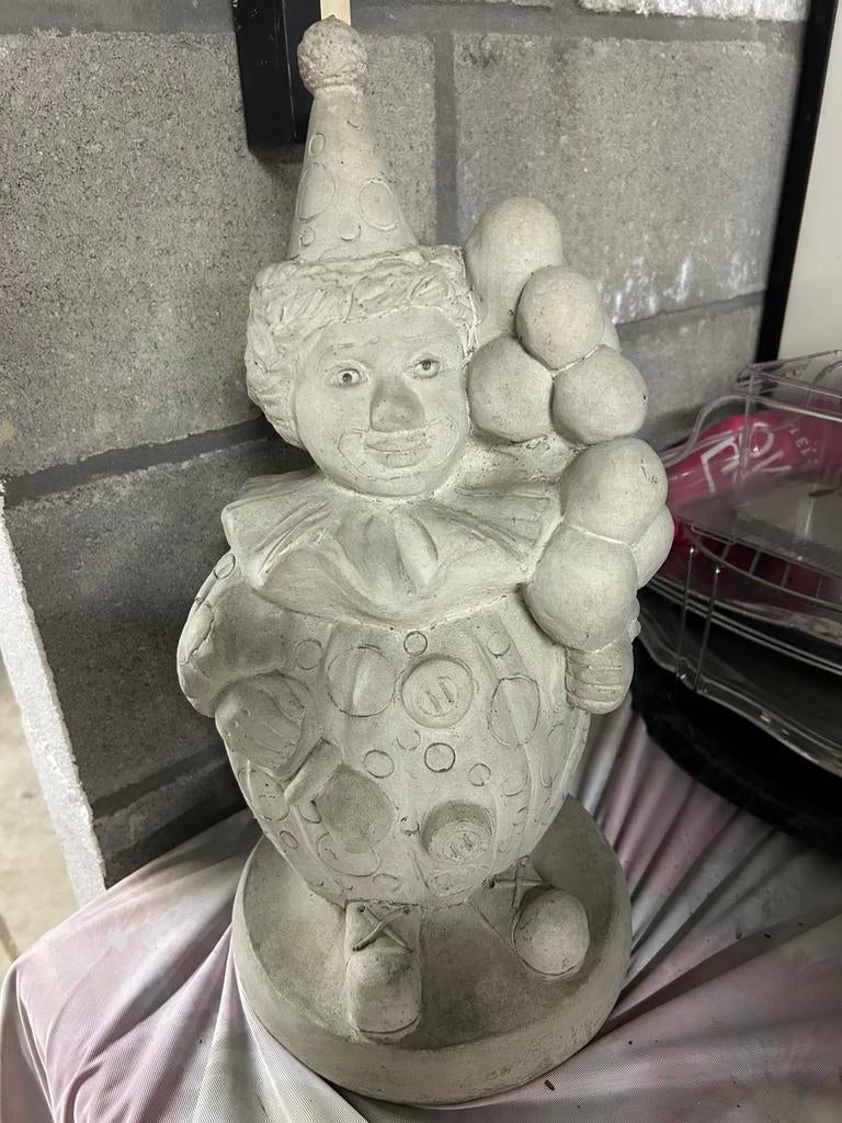 Clowns, Enlèvement, Comme neuf