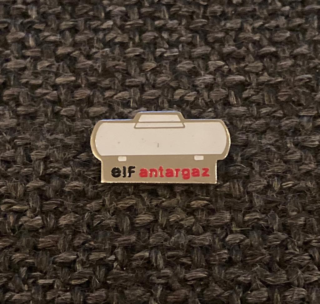 PIN - ELF - ANTARGAZ, Envoi, Utilisé, Transport, Insigne ou Pin's