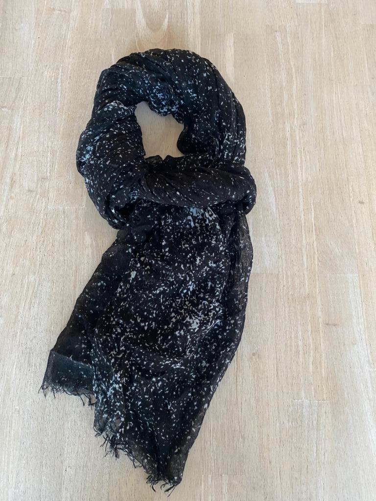Essential sjaal voor dames, Essentiel antwerp, Ophalen of Verzenden, Gedragen, Sjaal