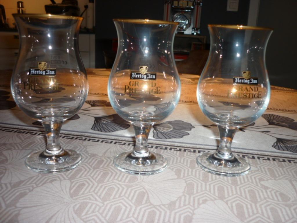 3 Glazen HERTOG JAN GRAND PRESTIGE., Ophalen, Nieuw, Bierglas