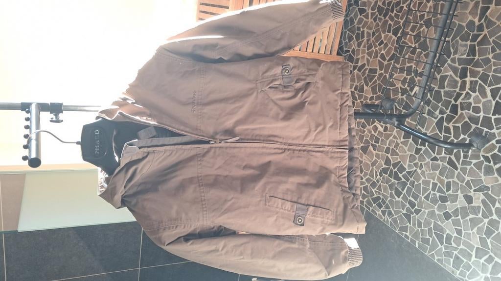 Winterjas quechua maat 134, Ophalen of Verzenden, Zo goed als nieuw, Quechua, Decathlon, Jongen