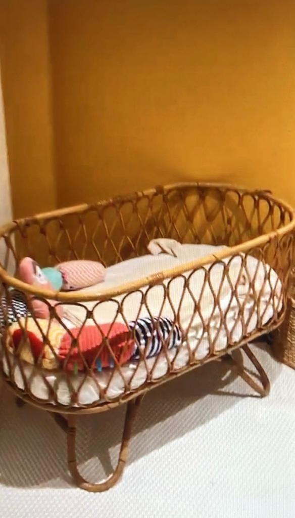 Berceau / Lit bébé vintage en rotin à vendre, Ophalen, Gebruikt, Ledikant