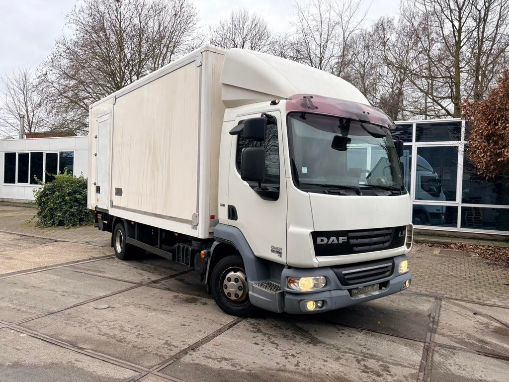 DAF LF 45.160 EURO5 AUTOMAAT LAADKLEP, Autos, Euro 5, Achat, 2 places, Noir