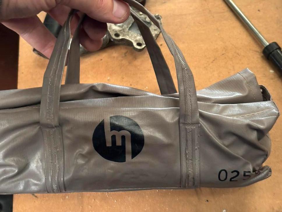 Gereedschapsset, boordgereedschap Mazda, Ophalen of Verzenden, Zo goed als nieuw