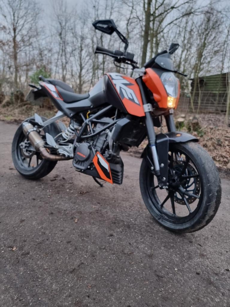 Ktm duke 125 cc op papier maar is een 160 cc, Particulier