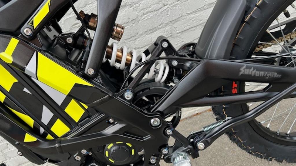 SurRon Light bee Straat legaal, Fietsen en Brommers, Brommers | Crossbrommers, Ophalen, Nieuw, 50 cc