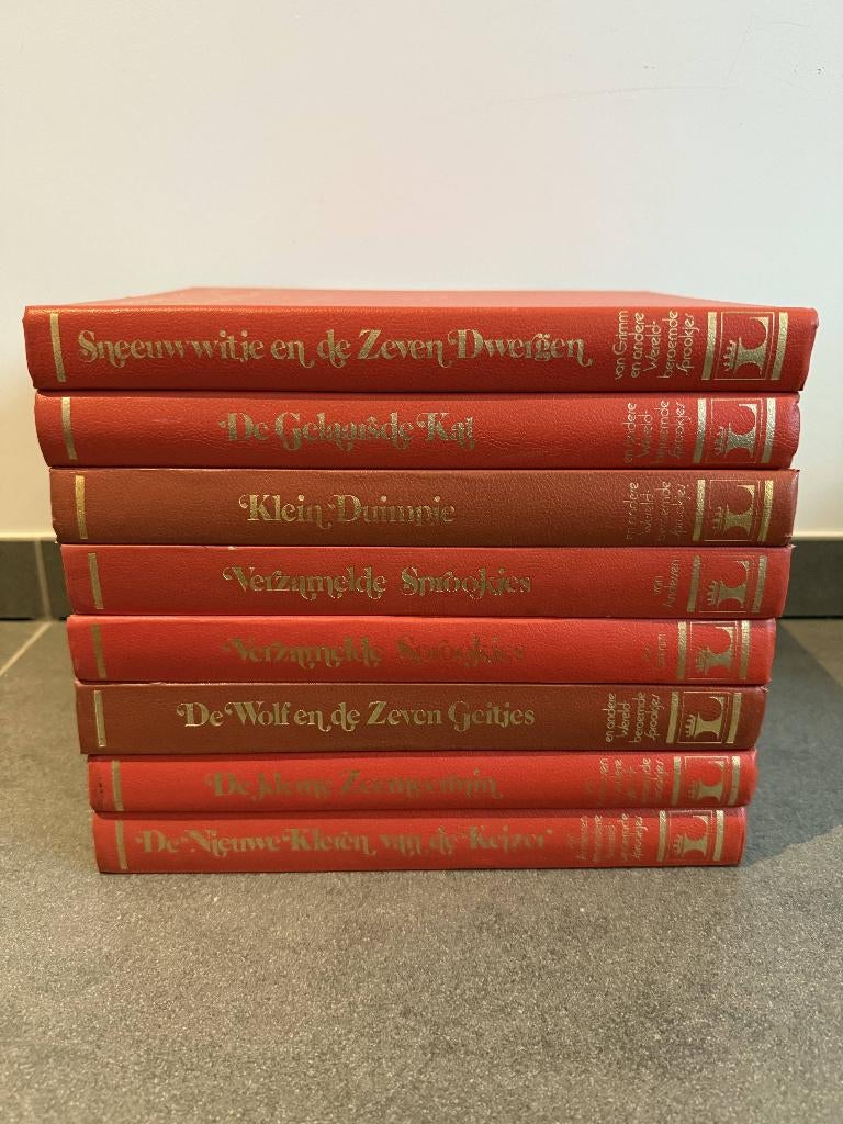 8 oude sprookjesboeken te koop, Ophalen, Gelezen, Fictie