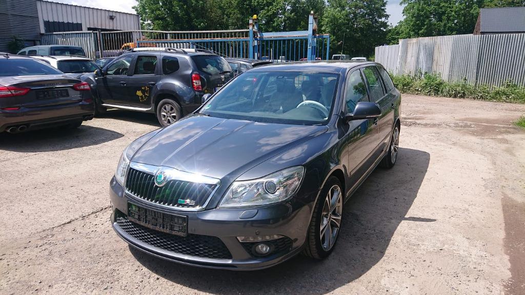 Skoda octavia rs 2000cc essence clim ja gps 162000km 2011 GA, Autos, Cuir, Achat, Entreprise, Boîte manuelle