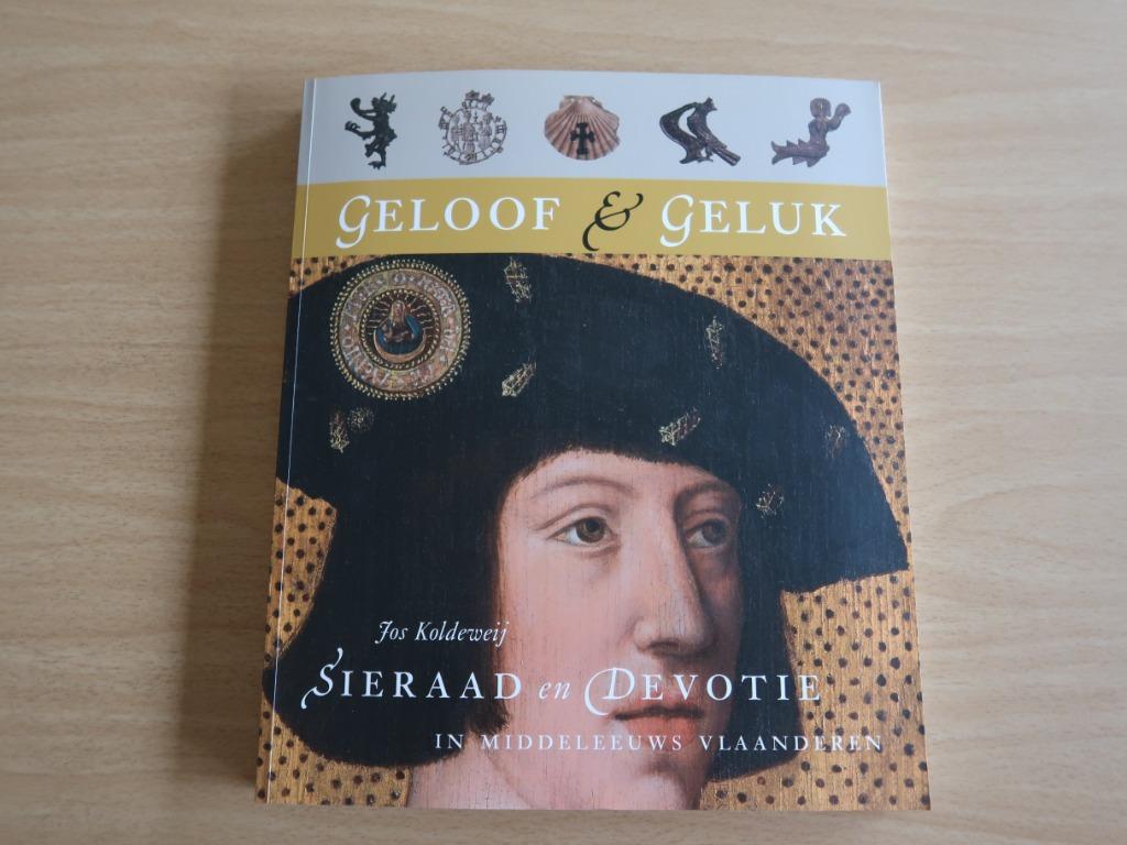 Geloof & Geluk / sieraad en Devotie, Ophalen