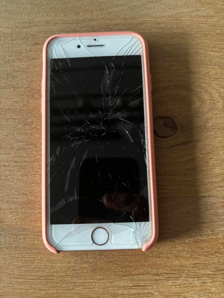 iPhone 7/start nog/ scherm kapot, Telecommunicatie, Mobiele telefoons | Apple iPhone, Ophalen of Verzenden, IPhone 7