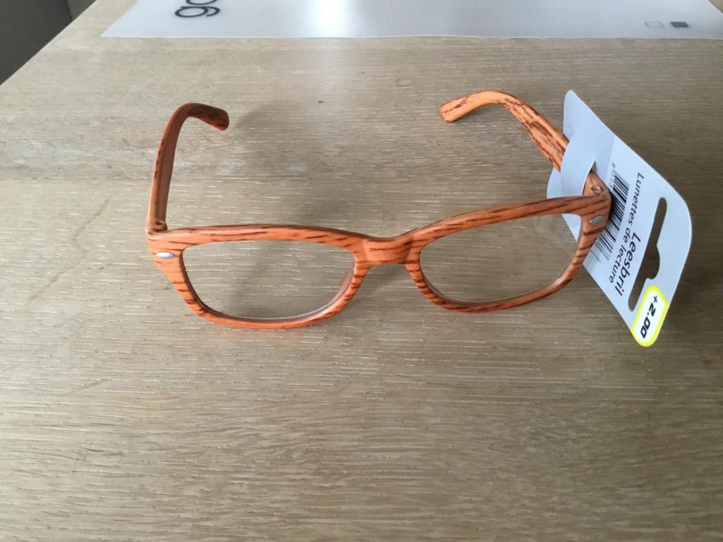Nieuwe leesbril, sterkte +2.00, Ophalen of Verzenden, Nieuw, Leesbril