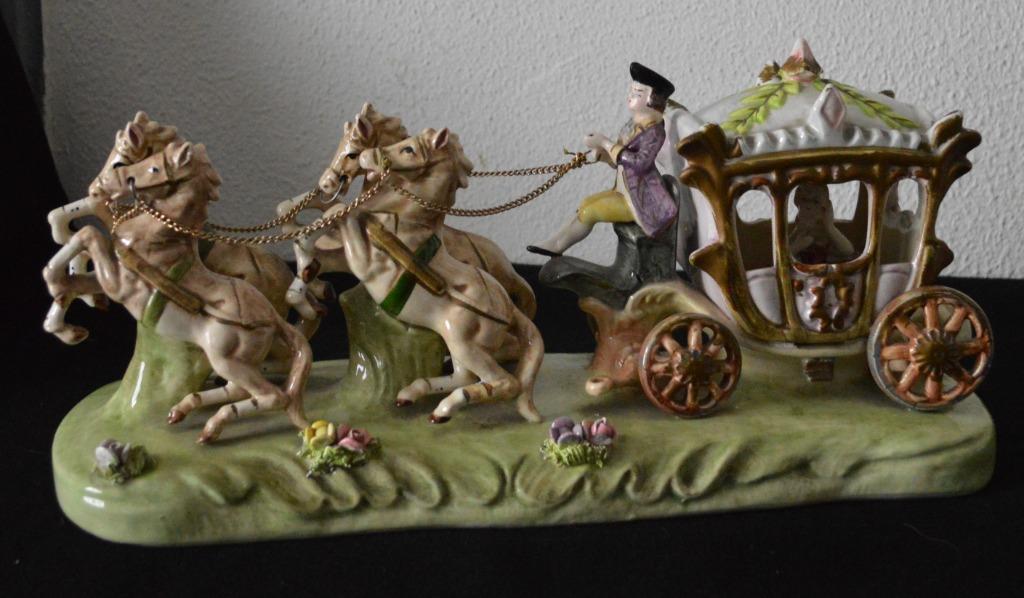 Calèche vintage avec 4 chevaux, Naples, Antiquités & Art, Curiosités & Brocante, Enlèvement ou Envoi
