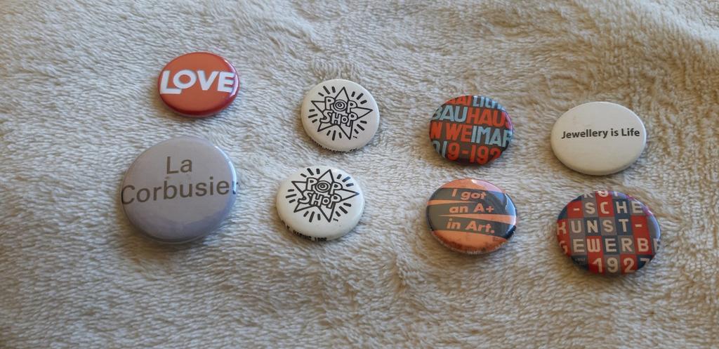 Kunst pins oa Keith Haring, Enlèvement ou Envoi