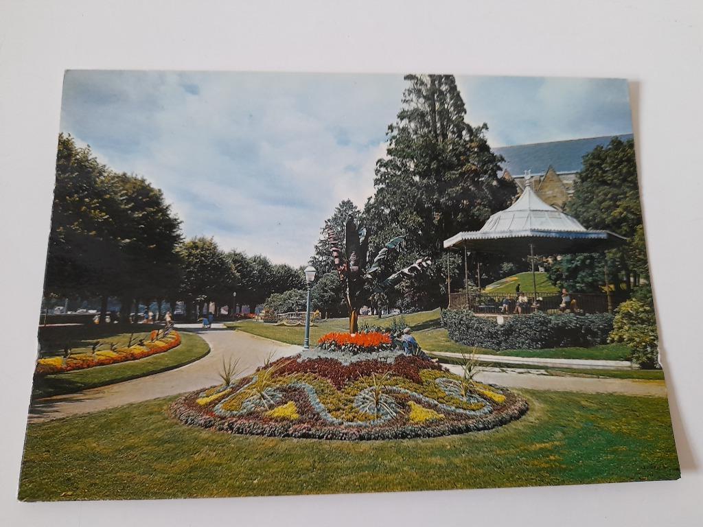 Carte postale ancienne Fougères - Place aux Arbres, Collections, Cartes postales | Étranger, Non affranchie, France, Enlèvement ou Envoi
