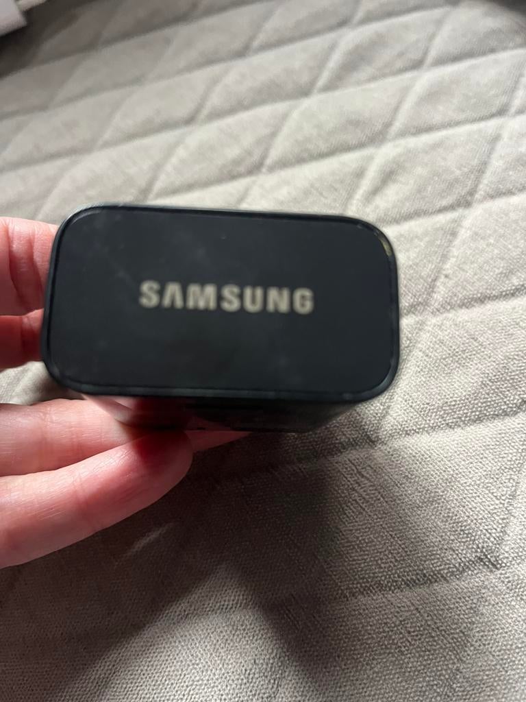 Chargeur britannique--Samsung-Chargeur, Enlèvement ou Envoi, Comme neuf