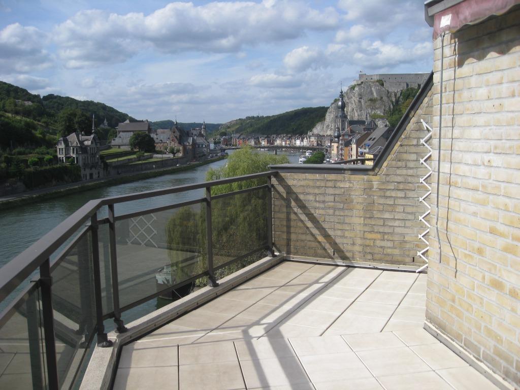TE HUUR Appartement+Garage Dinant bord de Meuse, Immo, 50 m² of meer, Provincie Namen